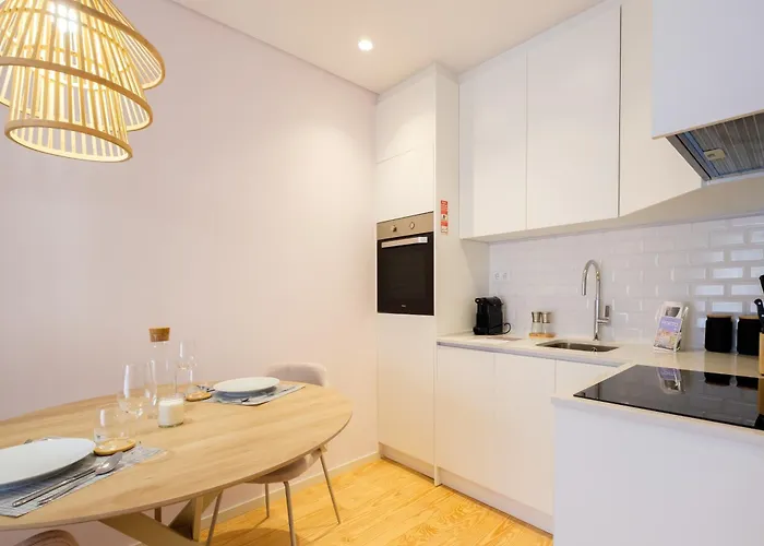 Modern Camoes Flat, In The Heart Of