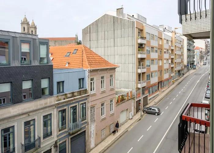 Modern Camoes Flat, In The Heart Of *