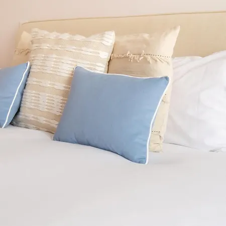 Apartman Modern Camoes Flat, In The Heart Of *