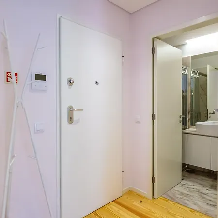 Modern Camoes Flat, In The Heart Of Porto