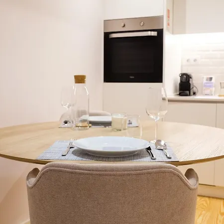 Modern Camões Flat, In The Heart Of *