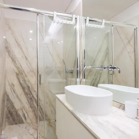 Modern Camoes Flat, In The Heart Of