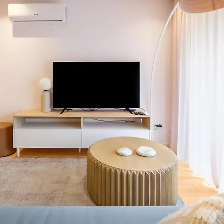Modern Camões Flat, In The Heart Of Apartamento *