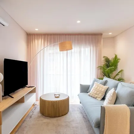 Modern Camoes Flat, In The Heart Of * Porto