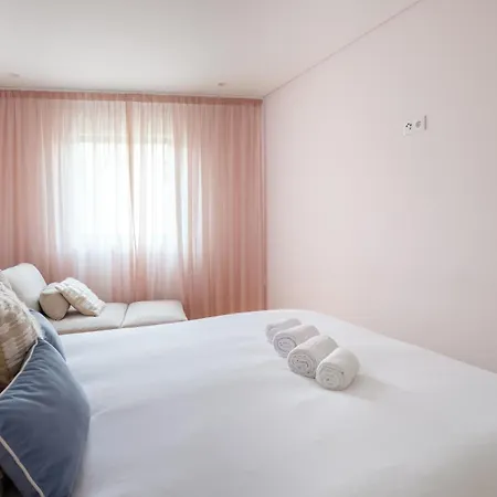 Modern Camoes Flat, In The Heart Of