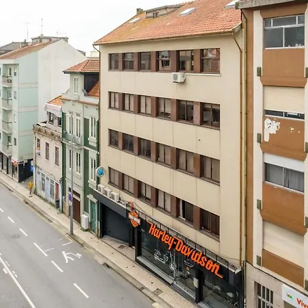 Modern Camoes Flat, In The Heart Of Appartement Porto