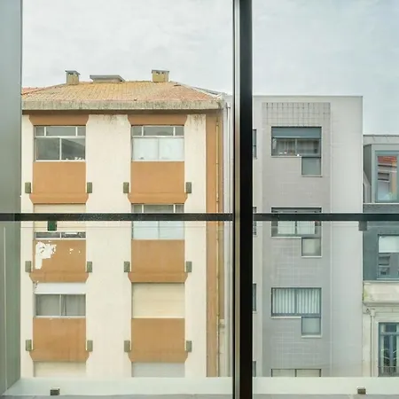 Modern Camoes Flat, In The Heart Of Porto