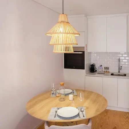 Appartement Modern Camoes Flat, In The Heart Of
