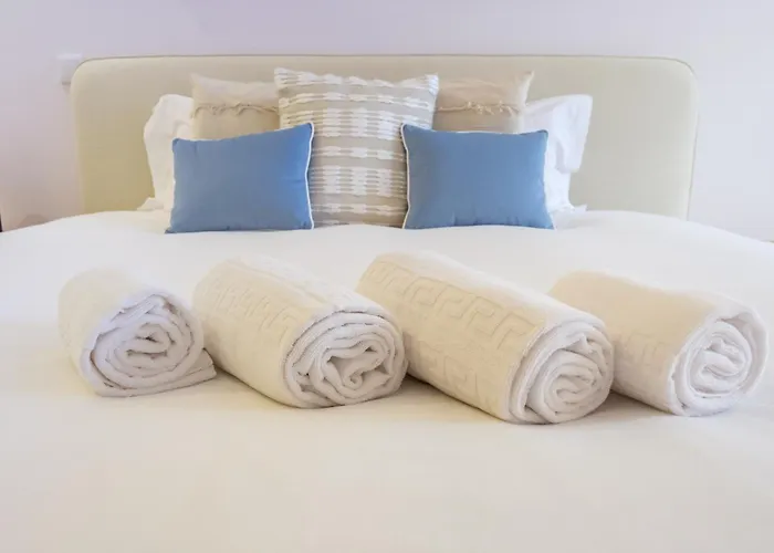 Modern Camoes Flat, In The Heart Of *