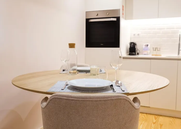 Modern Camoes Flat, In The Heart Of *