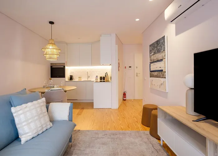 Modern Camoes Flat, In The Heart Of Порту