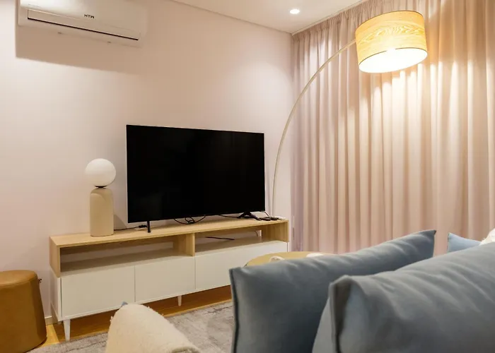 Modern Camoes Flat, In The Heart Of