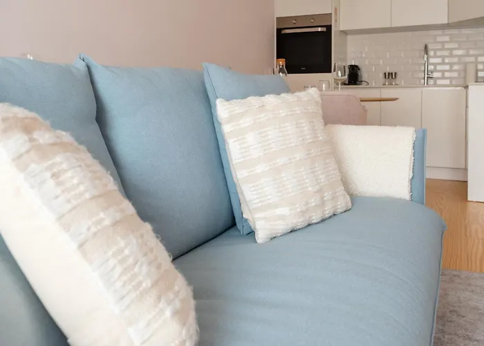 Appartement Modern Camoes Flat, In The Heart Of